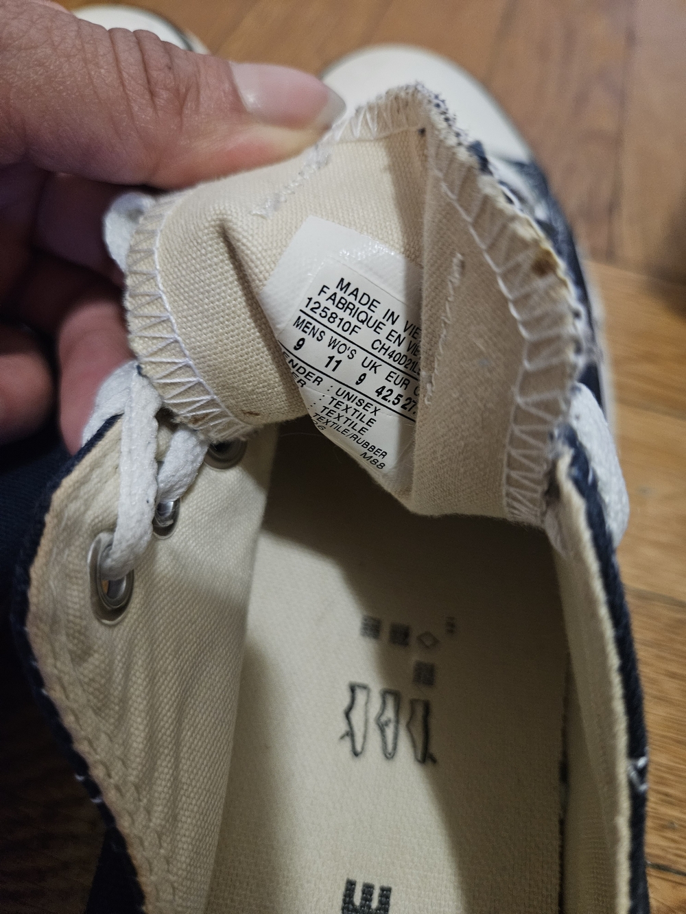 Converse Men's Low Top Canvas Sneakers - Picture 14 of 14